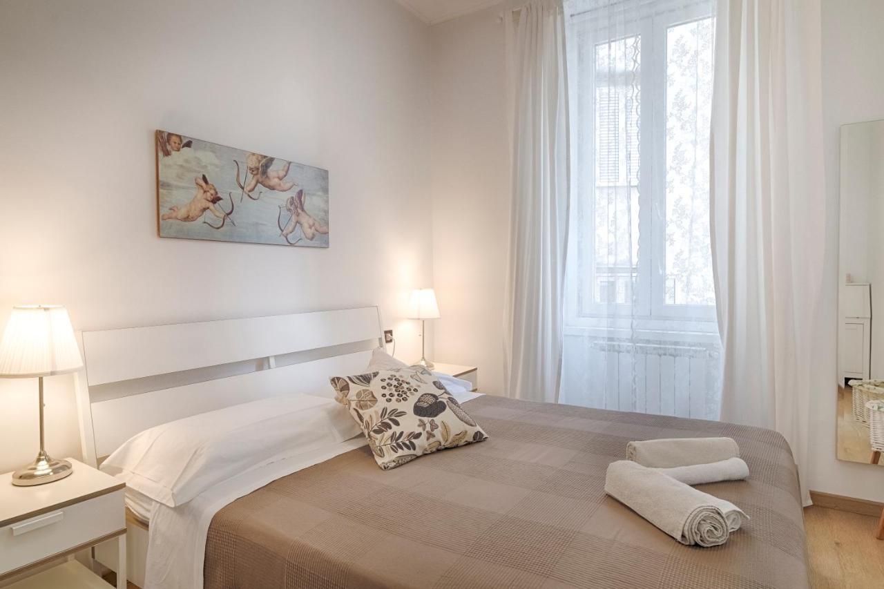 Mihaela Apartment - Charme Near The Station Trieste Exterior photo