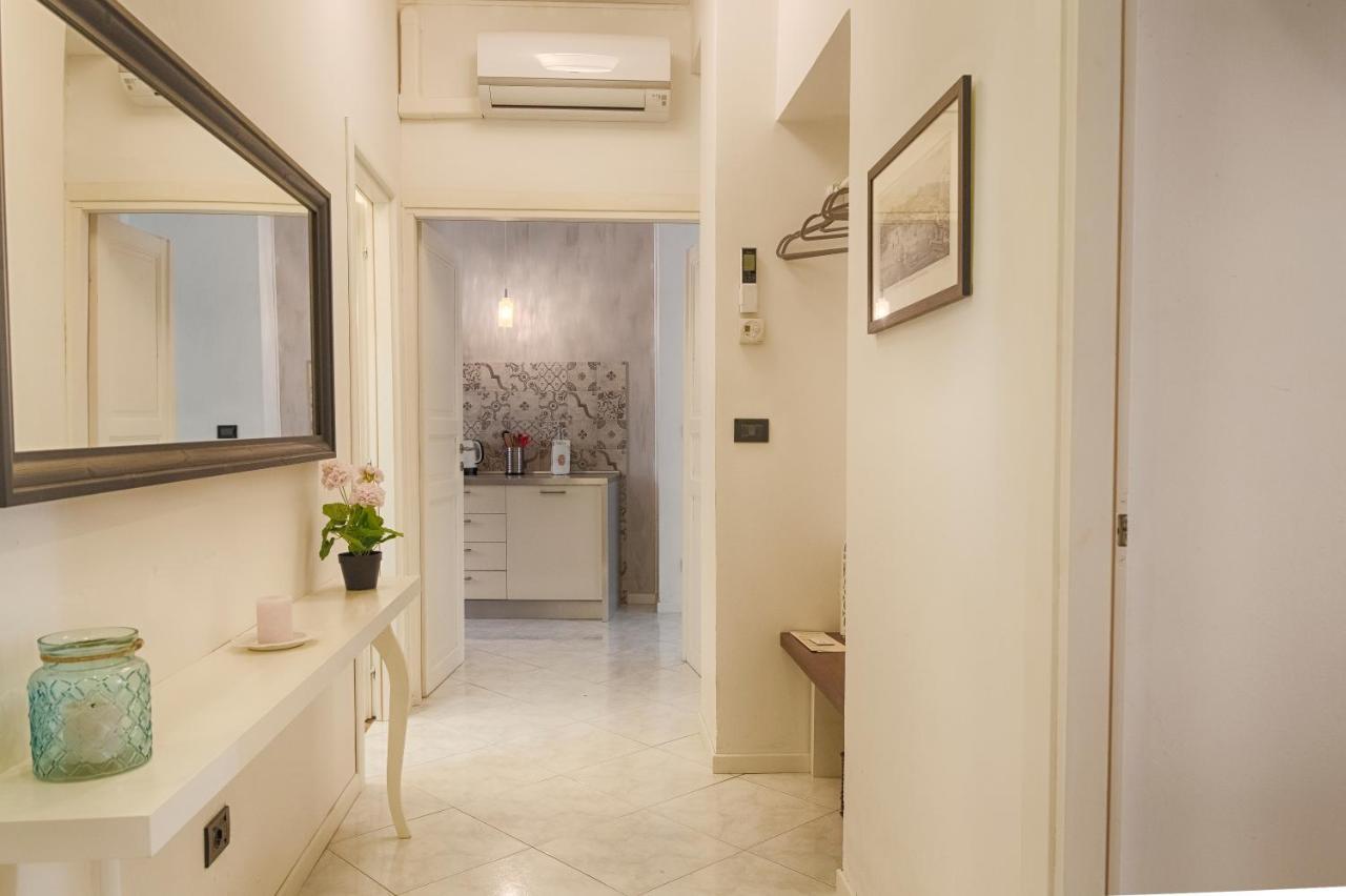 Mihaela Apartment - Charme Near The Station Trieste Exterior photo